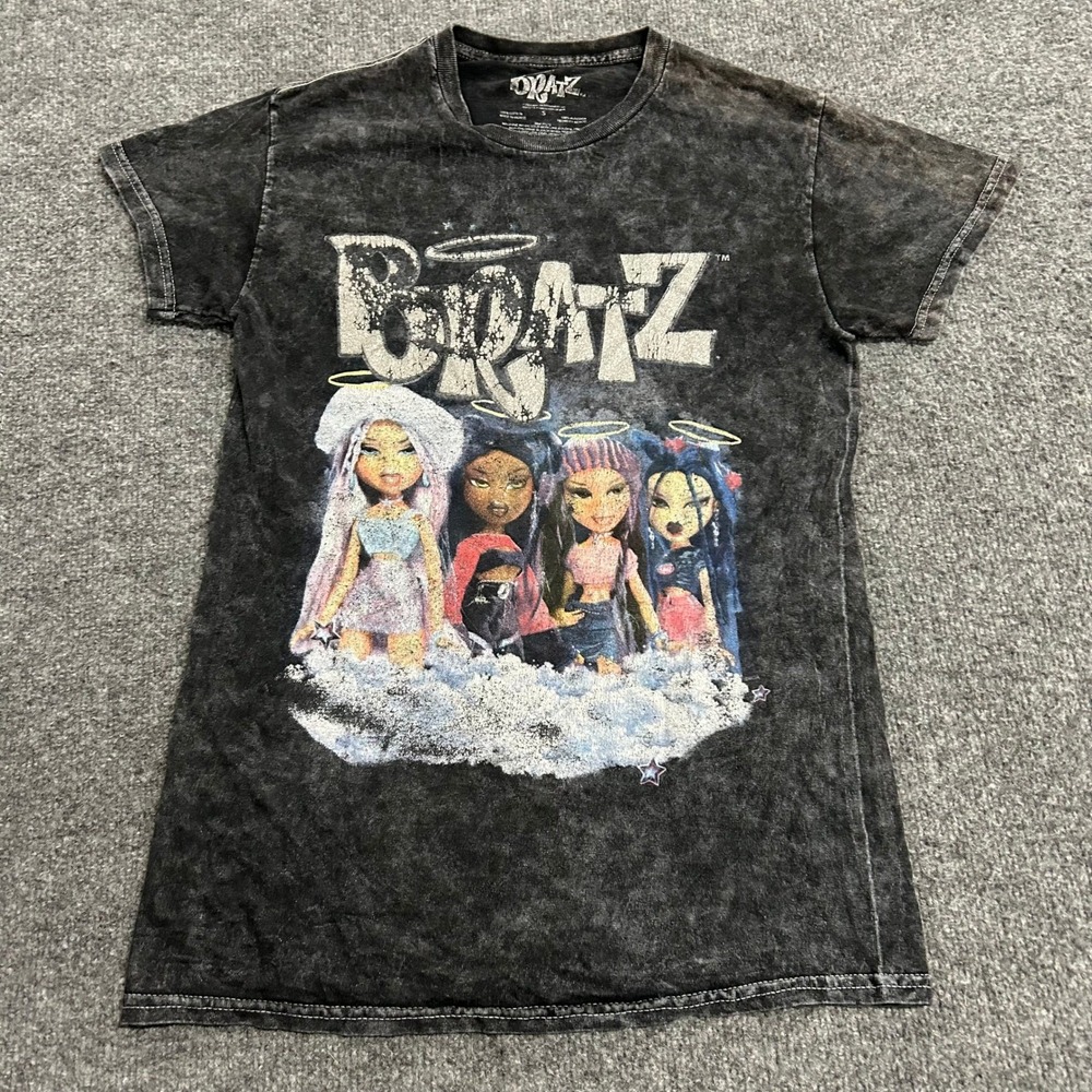 Bratz T-Shirt Womens Size S Black Mineral Wash Graphic Short Sleeve Cotton Tee